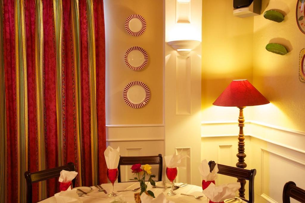 Tully'S Hotel Castlerea 외부 사진