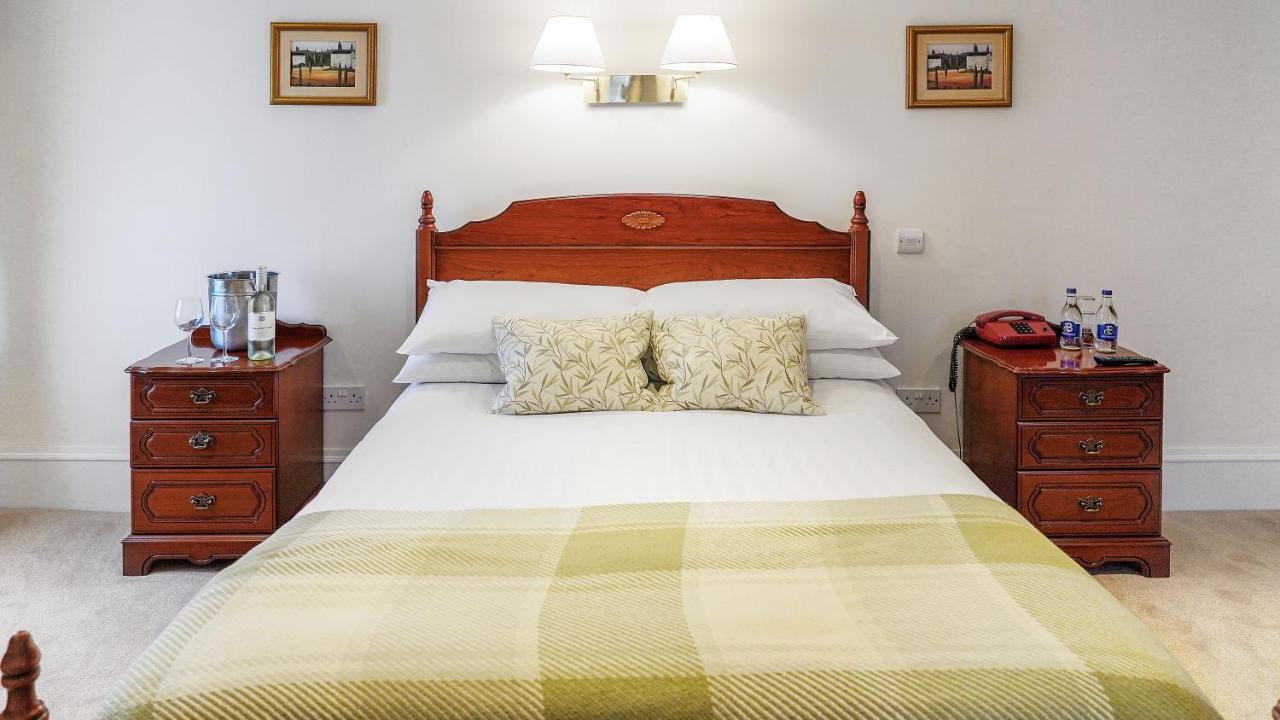 Tully'S Hotel Castlerea 외부 사진